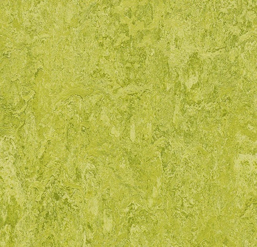 Marmoleum Decibel Chartreuse 322435-cut