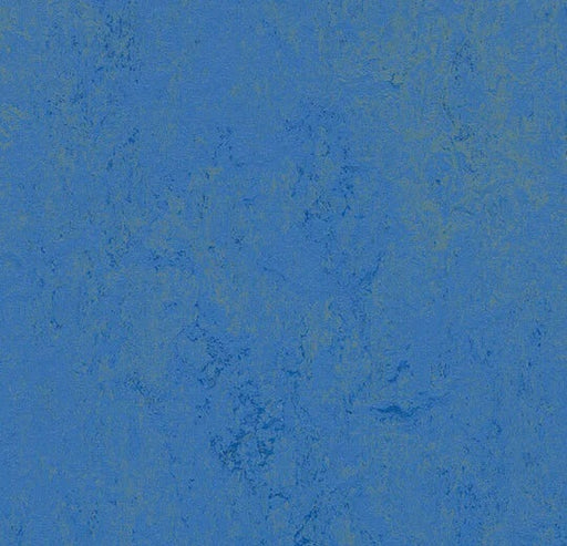 Marmoleum Decibel Blue Glow 373935-cut
