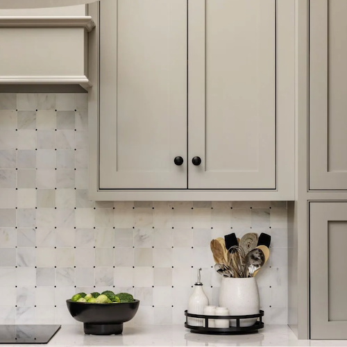 Classic Statuario Classic Statuario Black Dot Honed