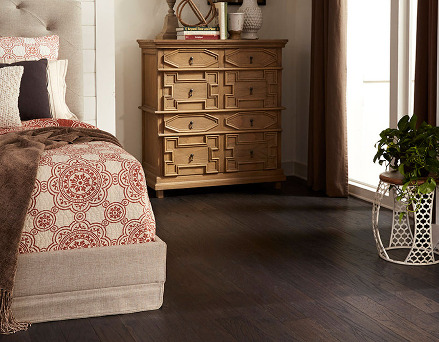 Oakmont Hardwood Ebony Engineered Hardwood Aluminum Oxide 2