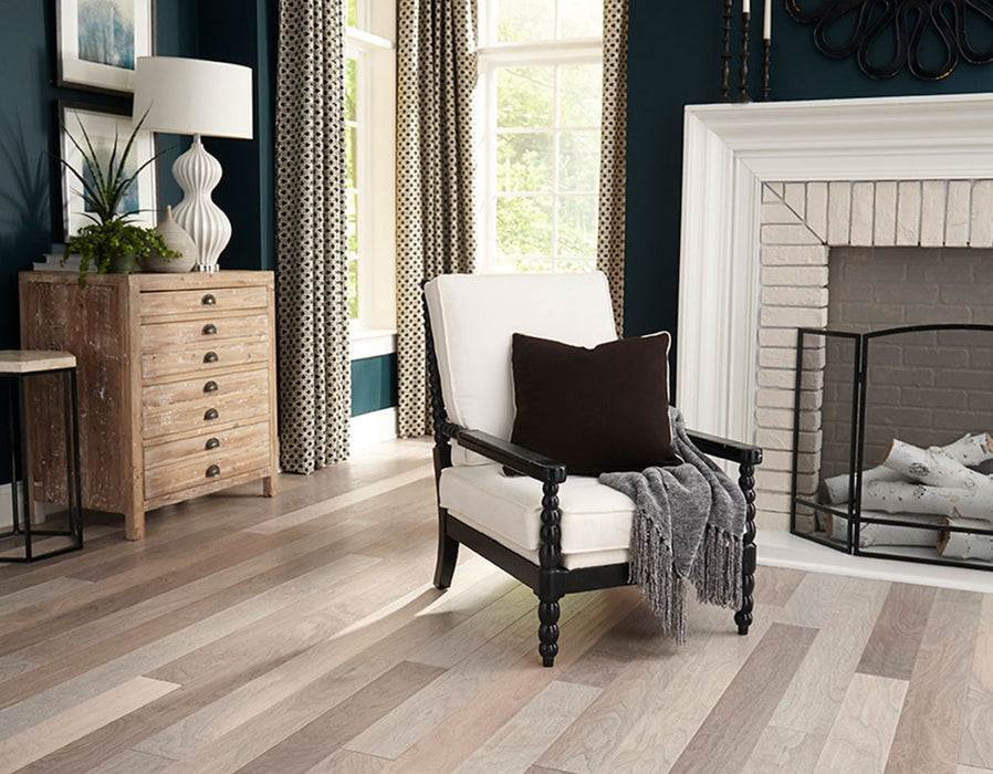 Oakmont Hardwood Frost Engineered Hardwood Aluminum Oxide 1