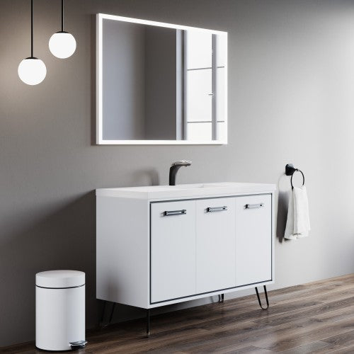 Black Aluminum Aluminum & Glass Bathroom Mirror 4