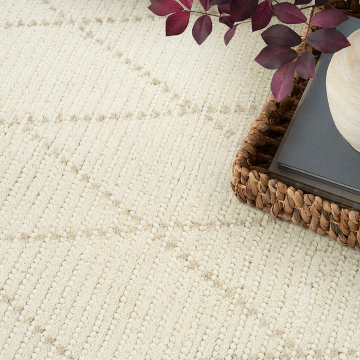 Azure Ivory IV Polyester AZU01