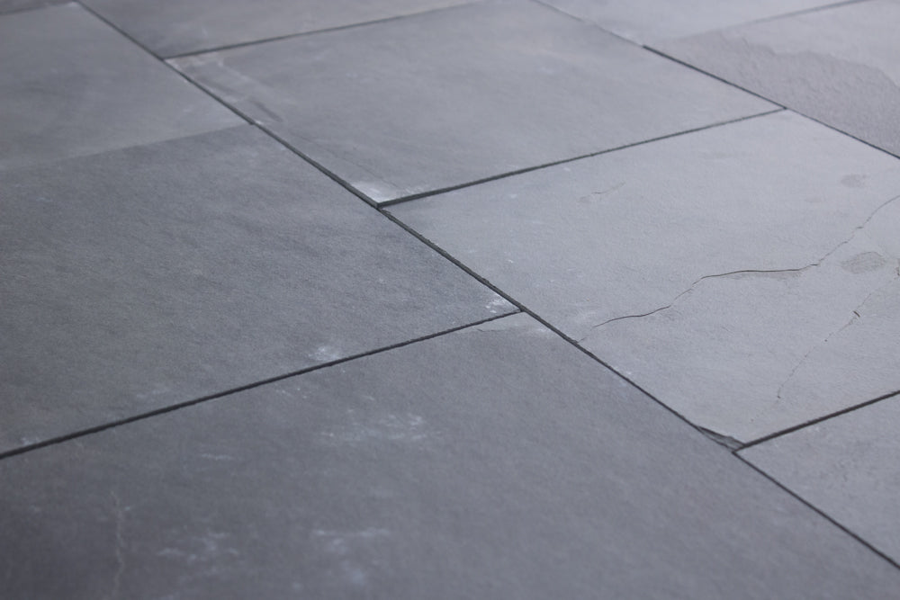 Black Tumbled Slate Tile - 4" x 4" 2
