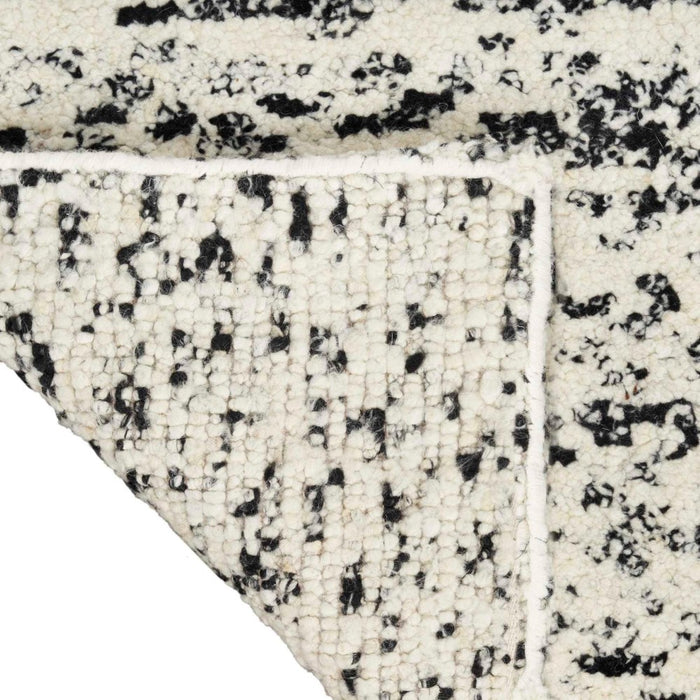 Ck042 Billows Ivory Black IVBLK Wool