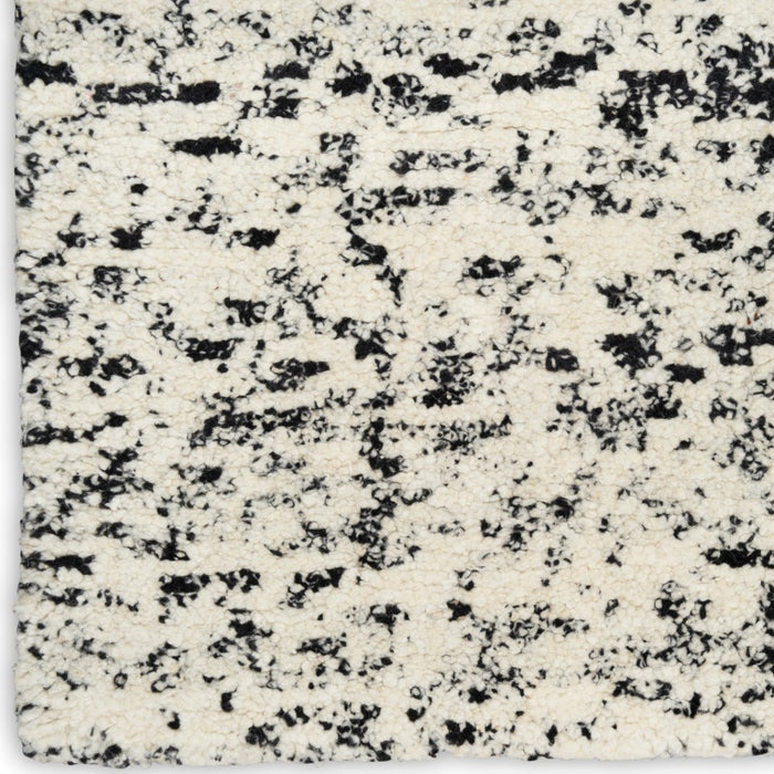 Ck042 Billows Ivory Black Wool IVBLK