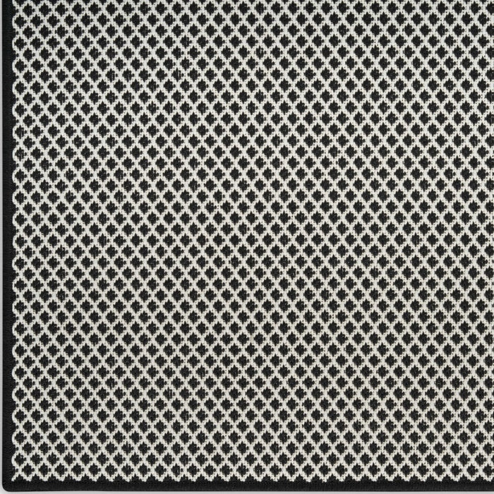 Courtyard Black White Polypropylene & Polyester BLKWT