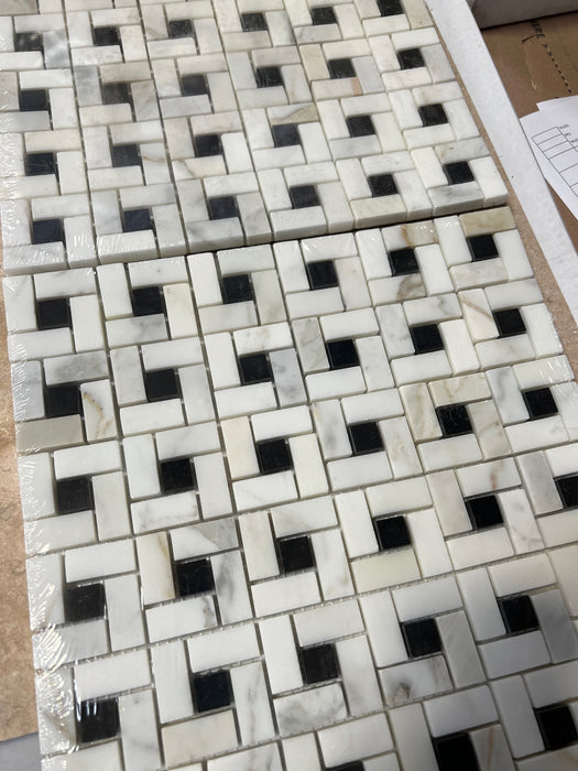 Calacatta Gold Honed Marble Mosaic - Pinwheel with Black Dots