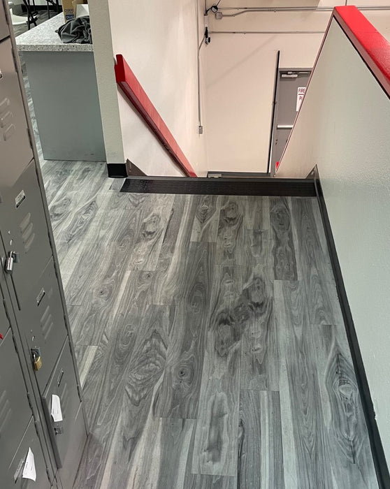 Compass Vinyl Chicago C03 Vinyl Plank Embossed 5