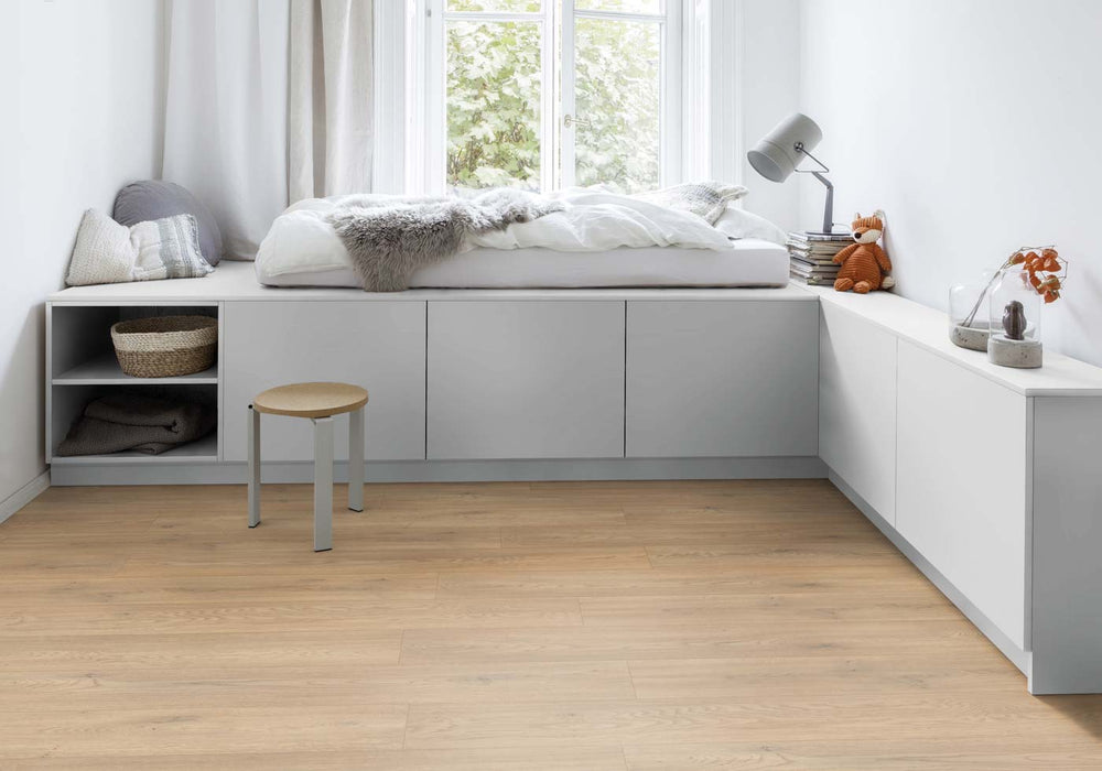 Transform High Density Fiberboard Laminate Whispergrain 9902 Laminate Wood Plank Embossed 3