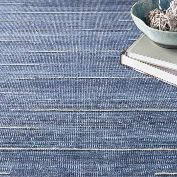 Interweave Navy NAVY Wool Blend IWV01