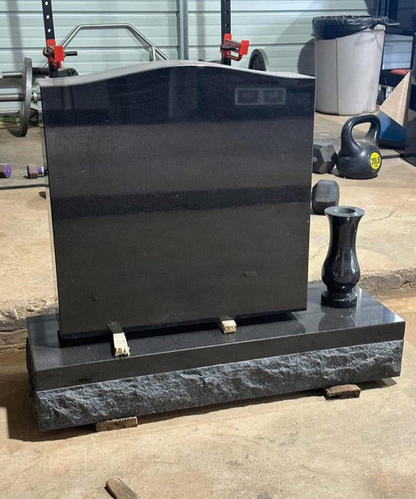 India Black Granite Headstone with Base