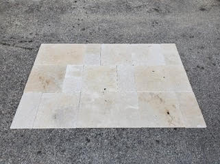 Ivory Cross Cut Travertine Versailles Pattern - Tumbled