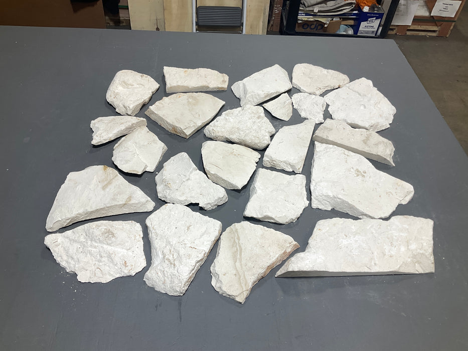 Tuscan White Limestone Thin Veneer Flat Natural Cleft 2