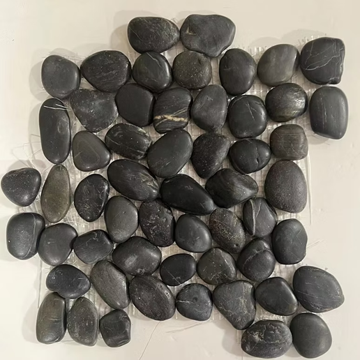 Pebble Black Pearl Interlocking Round Mosaic Polished 1