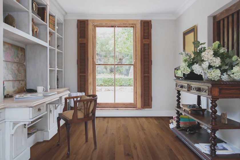 COREtec Originals Classics Vinyl Rogers Hickory Vinyl Plank UV Acrylic 4