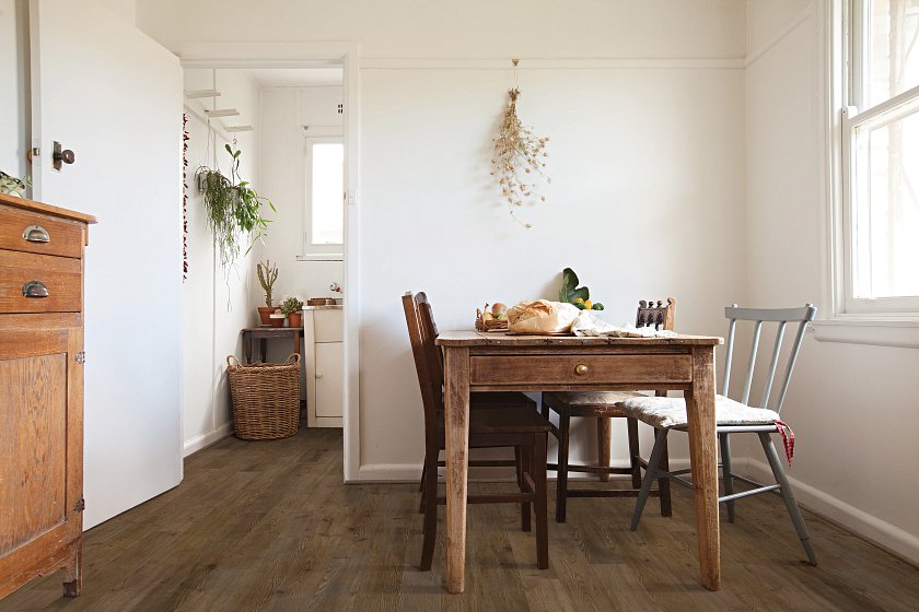 COREtec Originals Classics Vinyl Belford Oak Vinyl Plank UV Acrylic 4