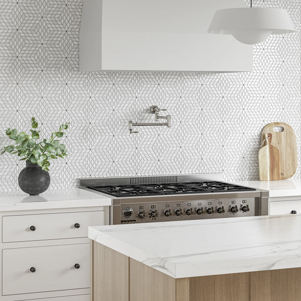 Celeste White Carrara / Bardiglio Marble Mosaic - Leaf