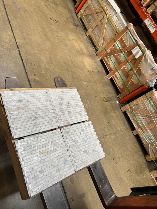 Calacatta Gold Marble Mosaic  Honed 3