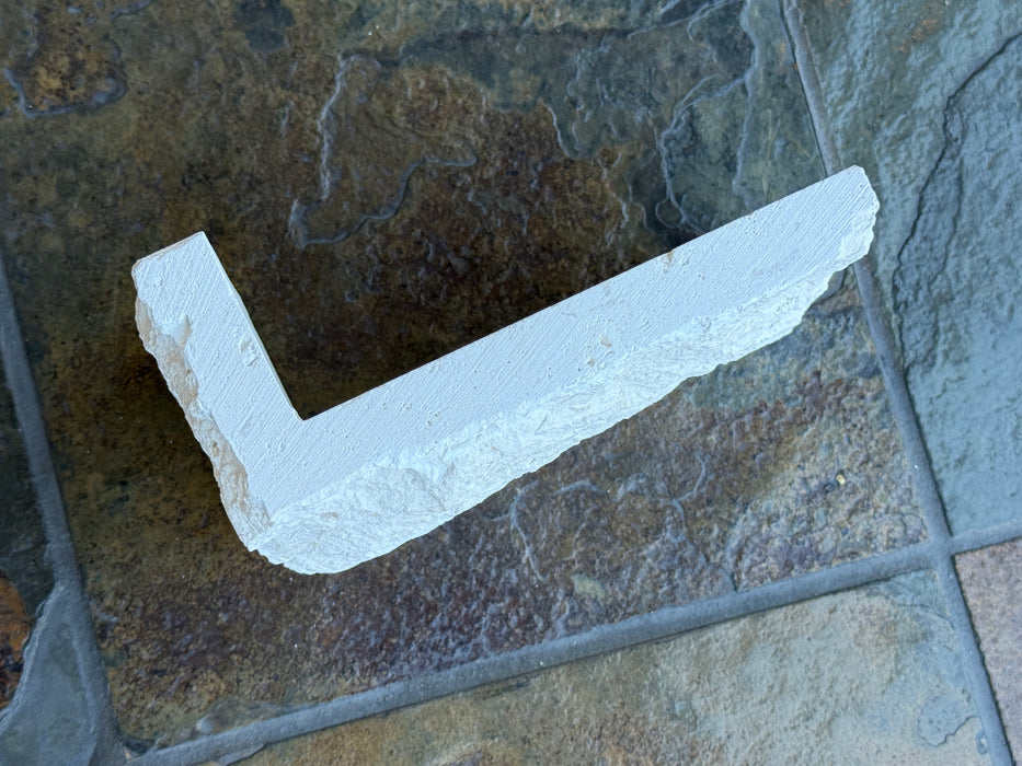 Cardinal Beige Split Face Limestone Ledgestone Corner - 6" x Random Lengths