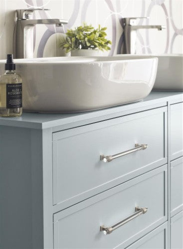 Glacio Zinc & Glass Clear / Satin Nickel Cabinet Pull 18