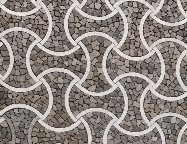 Durango & Walnut Tumbled & Honed Travertine Mosaic - 6" x 12" Arco