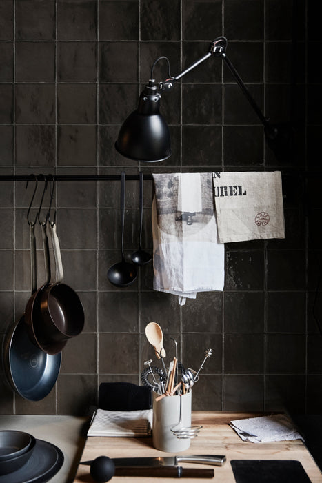Melan Ceramic Nero Tile Glossy 7