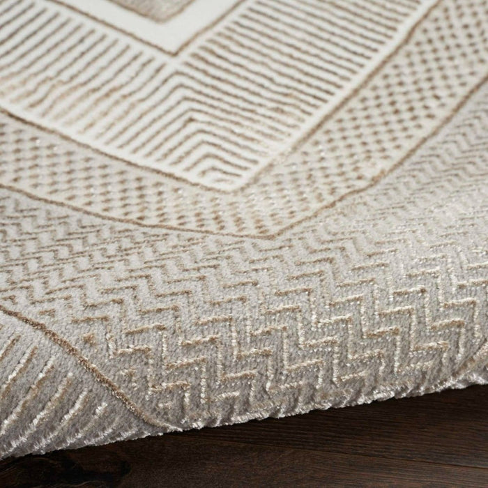 Glitz Ivory Polyester IV