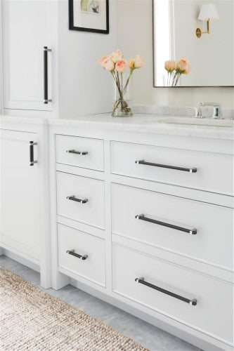 Mulino Zinc Matte Black / Polished Chrome Cabinet Pull 23