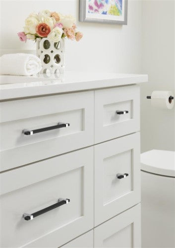 Mulino Zinc Matte Black / Polished Chrome Cabinet Pull 20