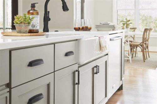 Stature Zinc Matte Black Cabinet Pull 3