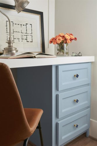 Accents Zinc & Acrylic Gold / Navy Blue Cabinet Knob 18