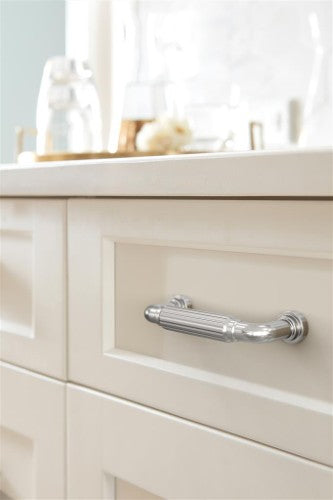 Cowrie Zinc Polished Chrome Cabinet Pull 25