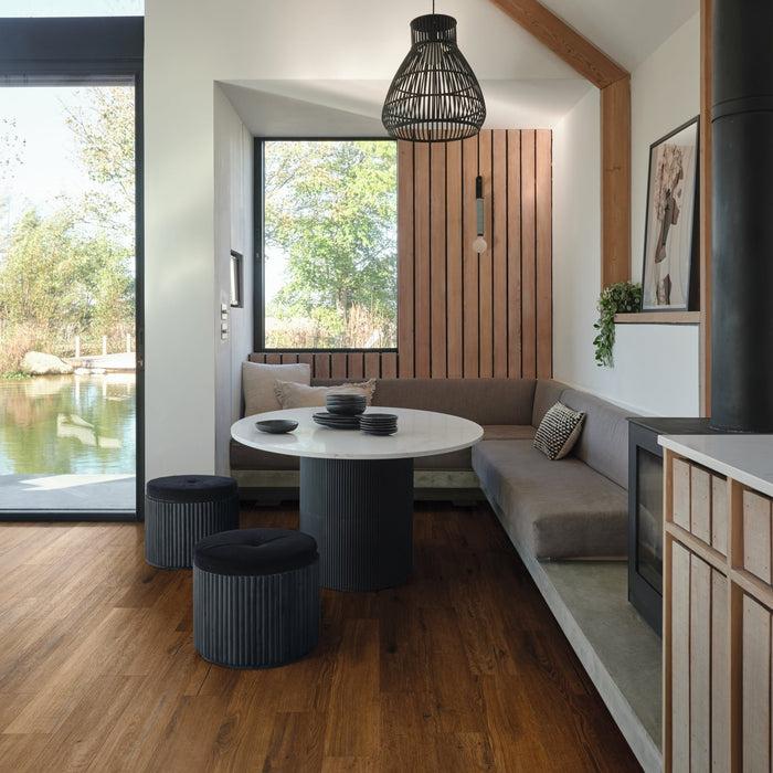 Vinyl Russet Character Oak Vinyl Tile Textured 3