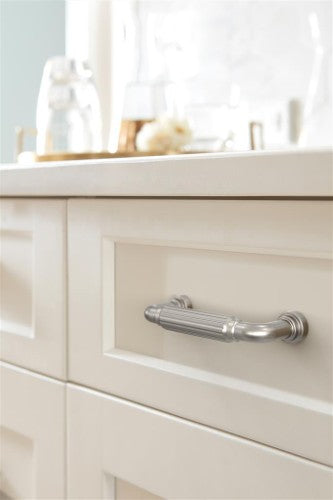 Cowrie Zinc Satin Nickel Cabinet Pull 25