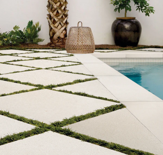 Tuscan White Limestone Tile - Honed