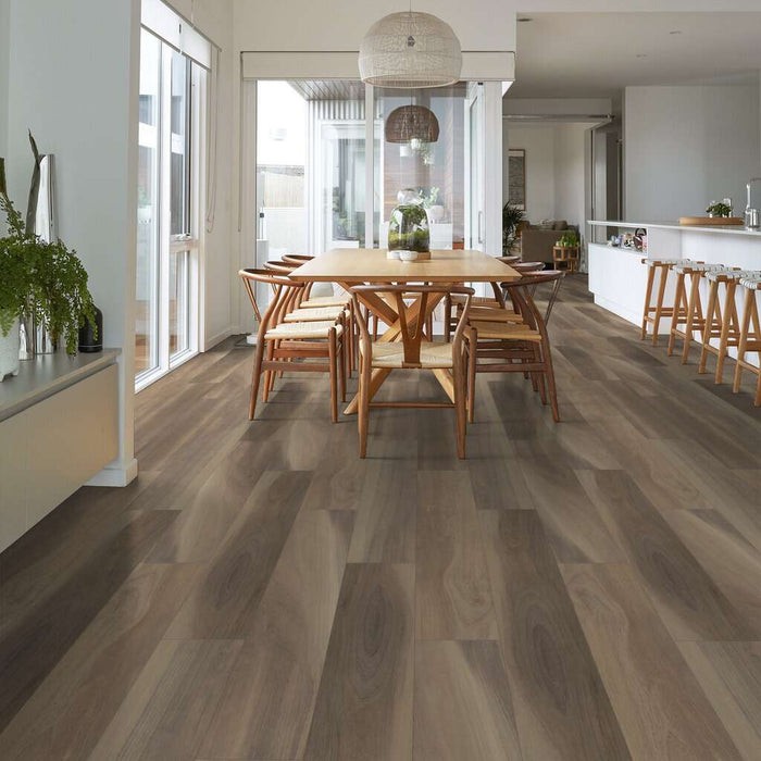 Cathedral Oak 720C Plus Shawshank Oak Vinyl 0866V-00168 ScufResist