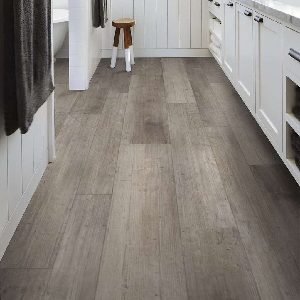 Shaw Paragon Mix Plus 05039 Distinct Pine ScufResist Vinyl Plank ...