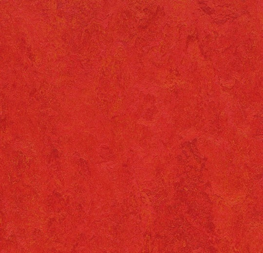 Marmoleum Fresco Scarlet 3131-cut