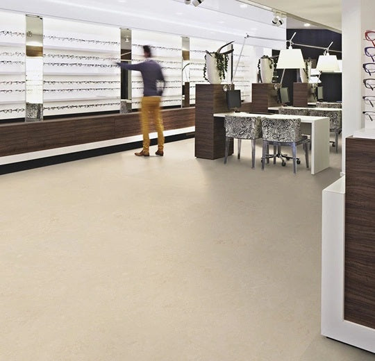 Marmoleum Decibel Cloudy Sand Linoleum 371135-cut