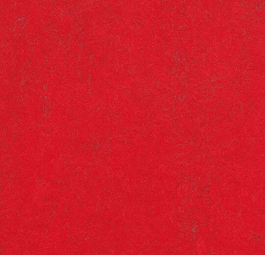 Marmoleum Decibel Red Glow 374335-cut