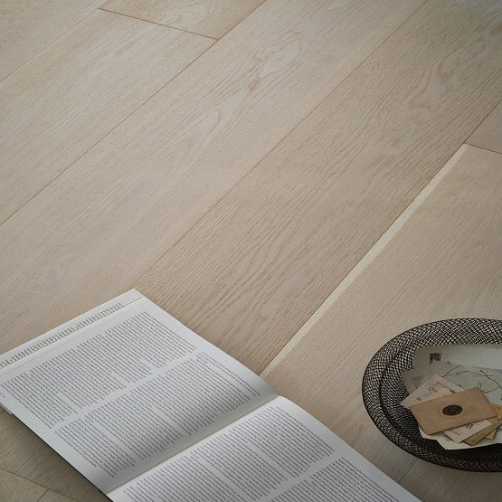 Grand Estate Ashton Court 10.25" x Random Lengths