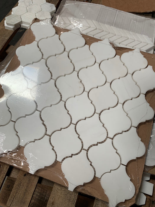 Bianco Dolomite Marble Mosaic - 3" Arabesque Polished