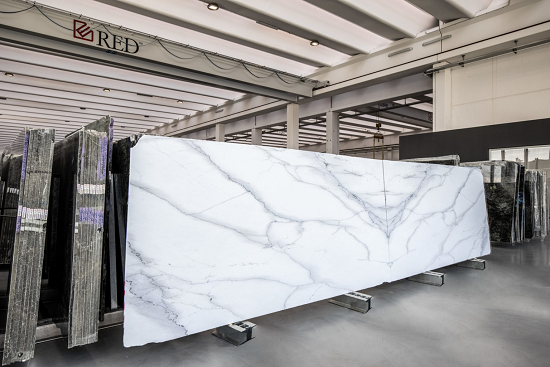 Calacatta Lincoln Marble Tile - 12" x 12" Honed