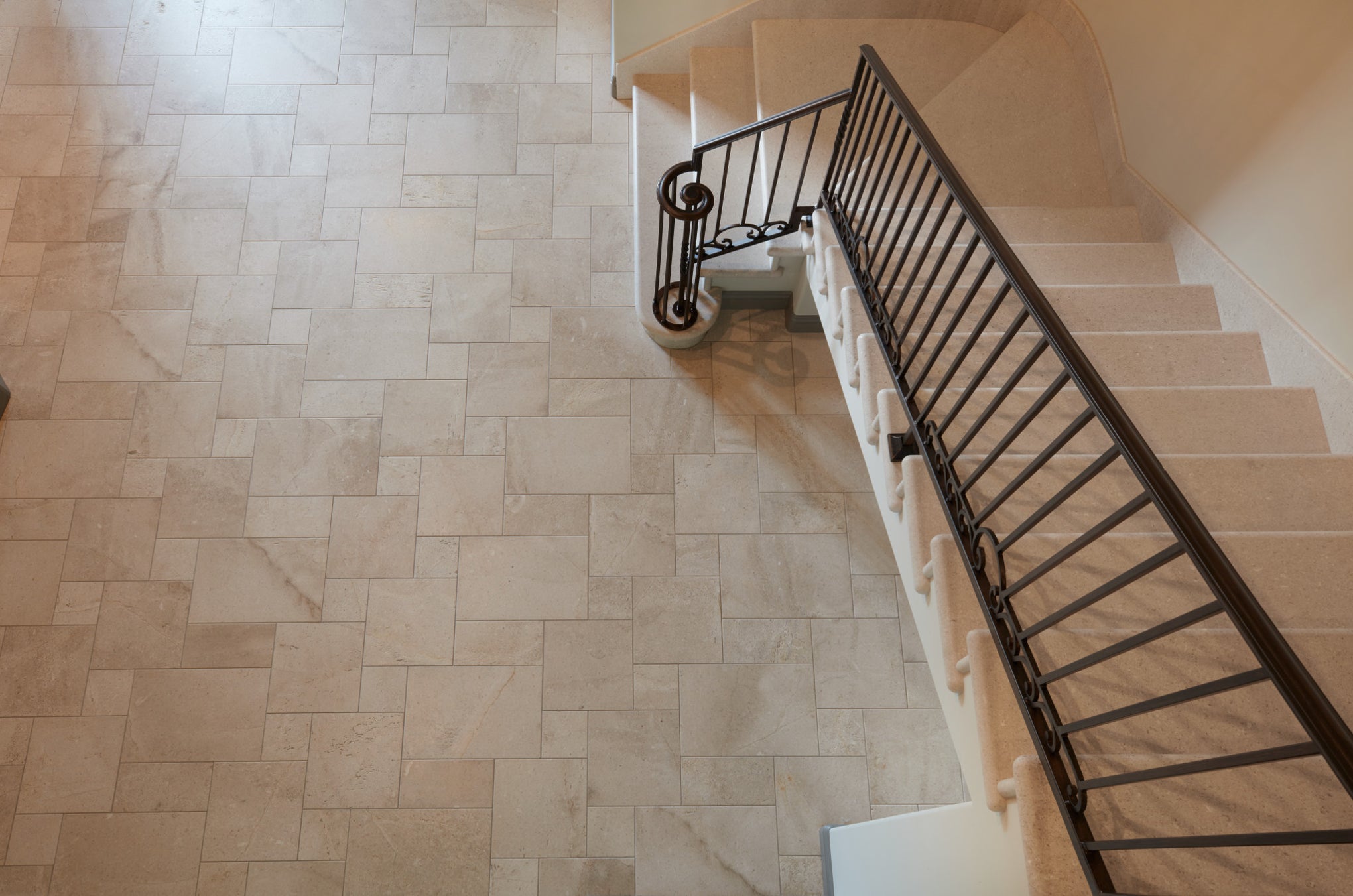 Arizona Tile Crema Vosscione Brushed Limestone Lyon Pattern — Stone