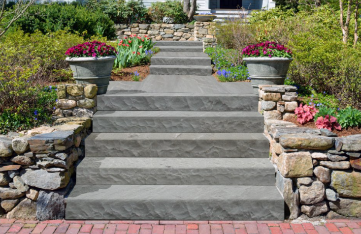 Grey Mist Natural Cleft Sandstone Step - 16" x 48"