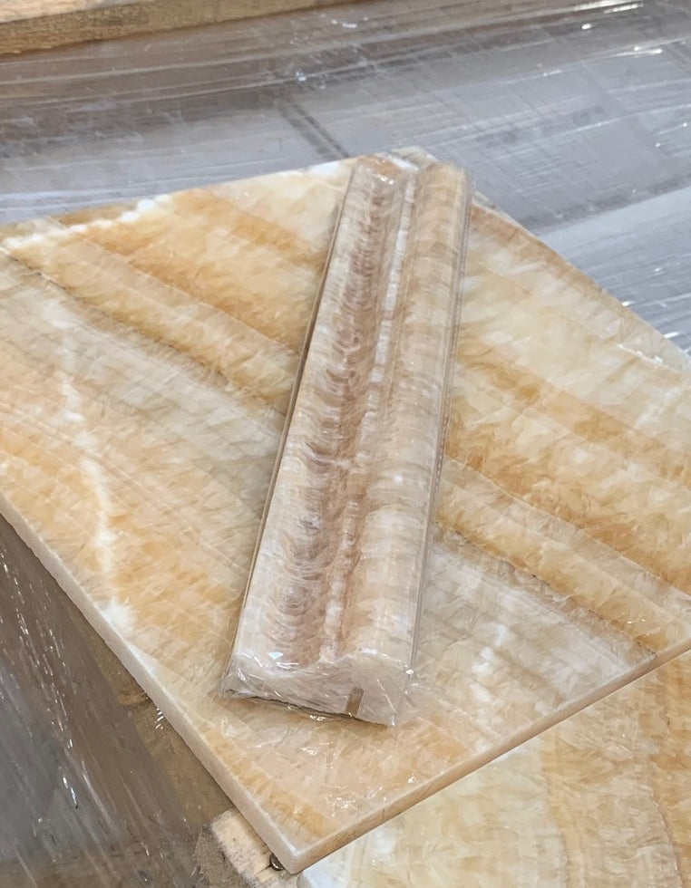 Honey Onyx Molding 2 1/2" x 12" Crown Molding Stone & Tile Shoppe