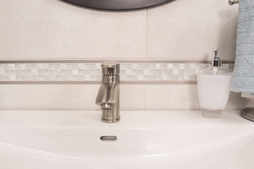 EV/QF8/50AE Satin Anodized Aluminum Metal Tile Edging Trim