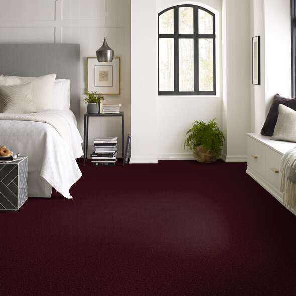 Queen Harborfields II 15' Raspberry Textured 00804