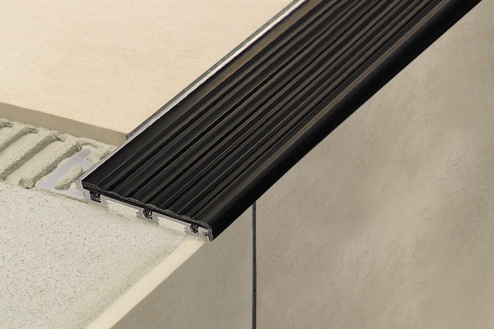 G8S/150 Aluminum With Grey Insert Tile Edging Trim